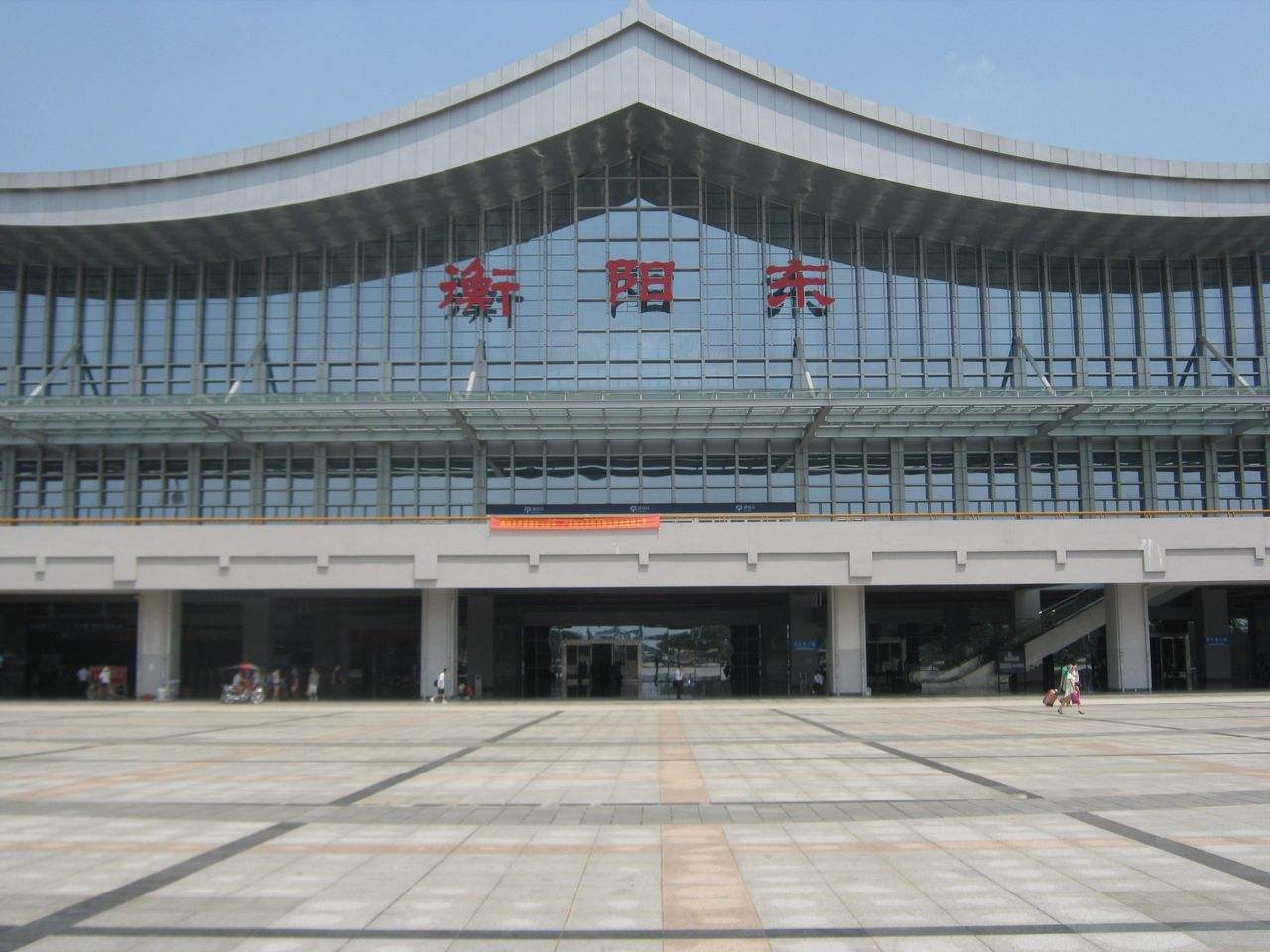 升级扩建的南阳火车站新站房内部现在是啥样？火速围观|站房|南阳|火车站_新浪新闻